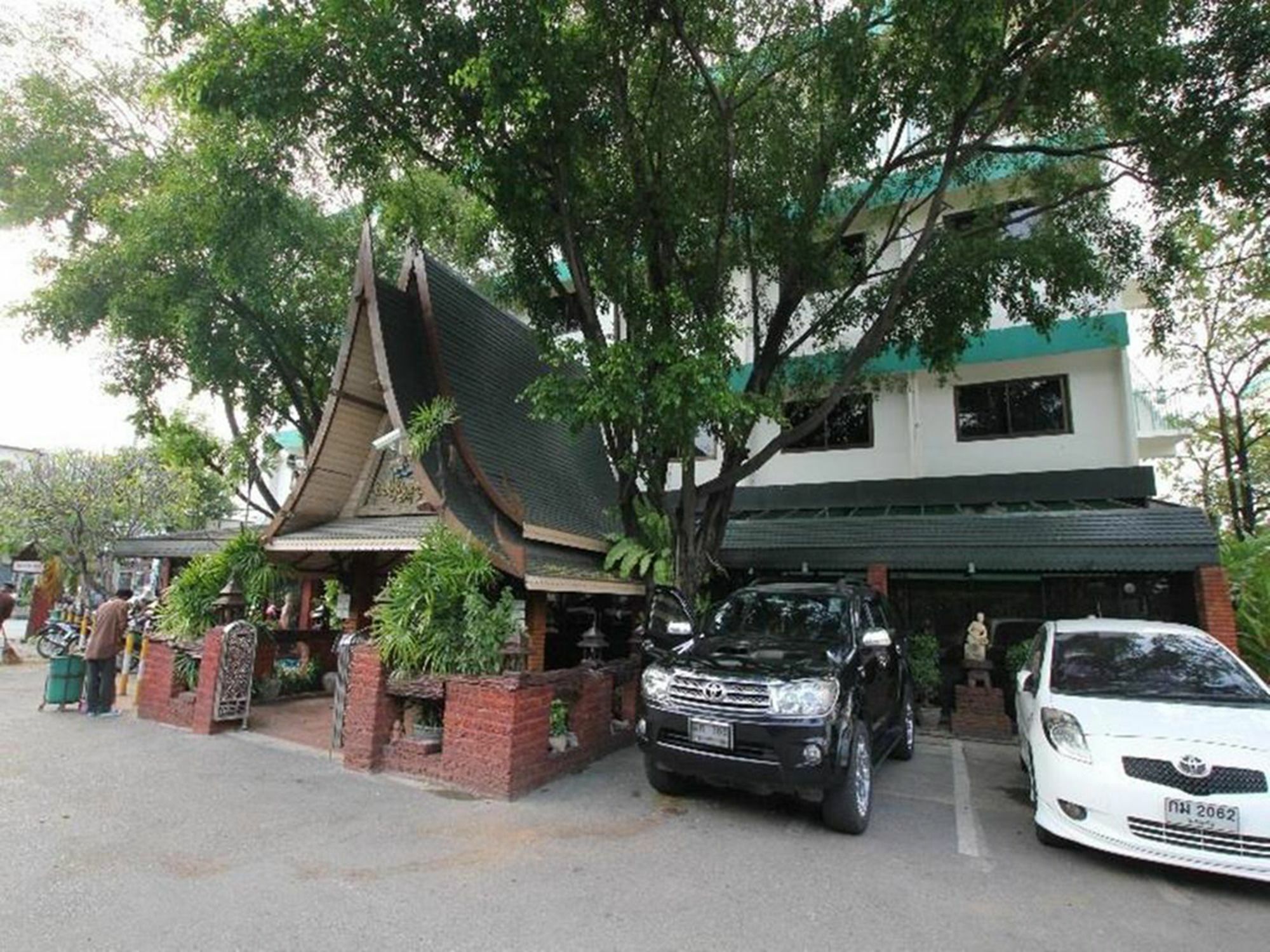 River Inn Kanchanaburi Exterior photo